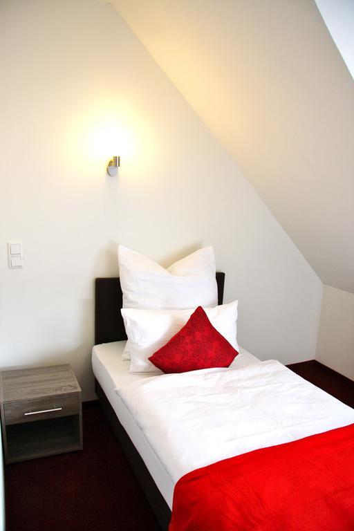 Hotel Gemini Düsseldorf Szoba fotó